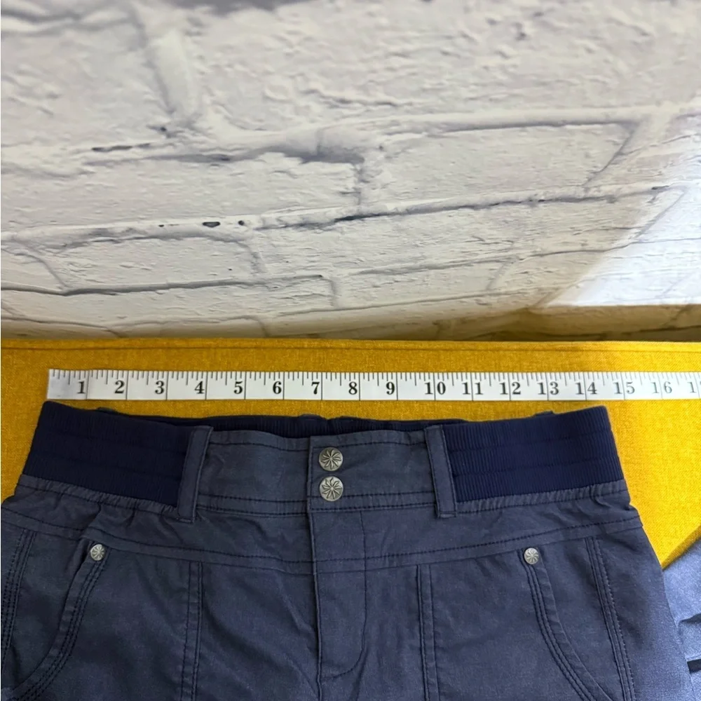 Athleta Shasta Convertible Hiking Pants, Dark Blue, Size 6 - Picture 7 of 8